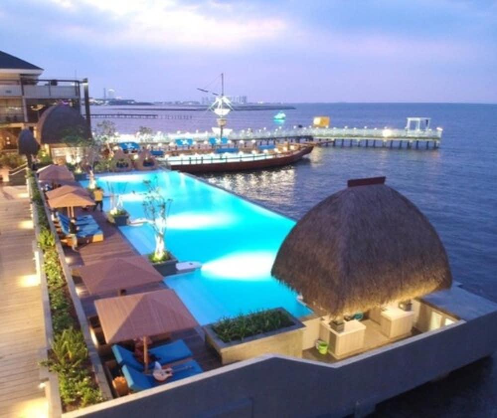 Hotel Putri Duyung Ancol Giacarta Esterno foto