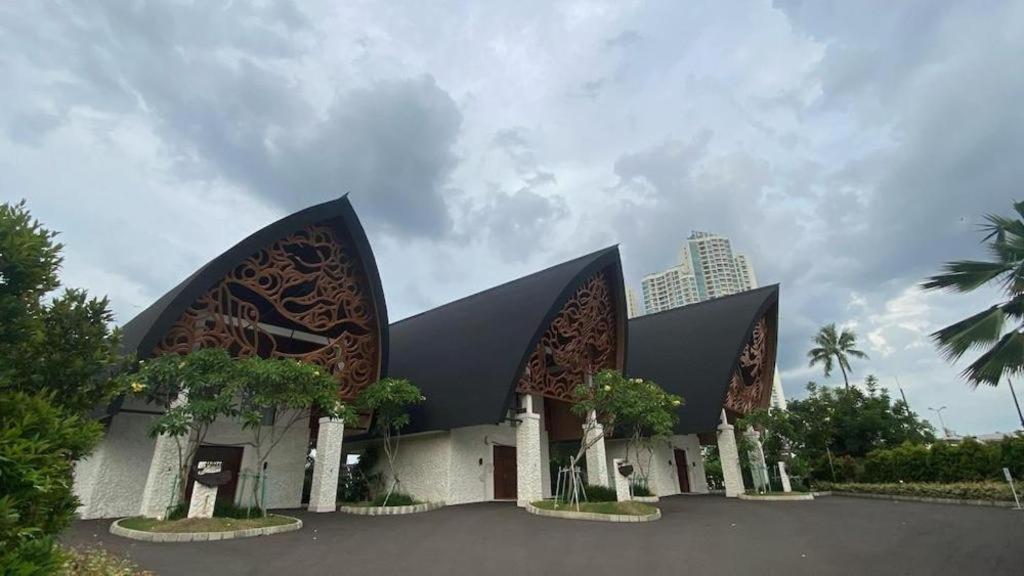 Hotel Putri Duyung Ancol Giacarta Esterno foto