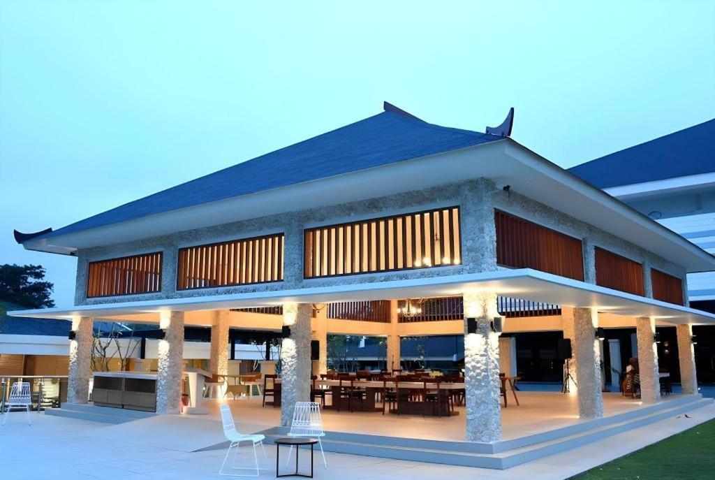 Hotel Putri Duyung Ancol Giacarta Esterno foto