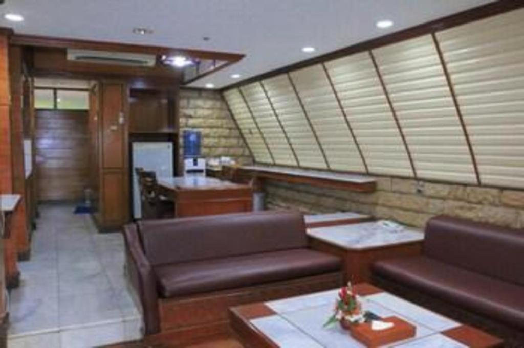 Hotel Putri Duyung Ancol Giacarta Esterno foto