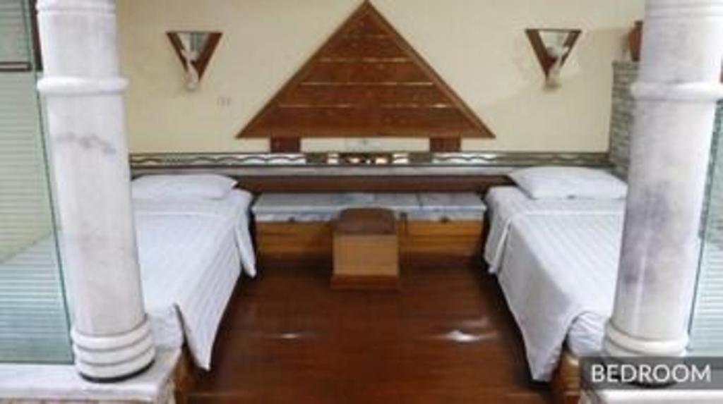 Hotel Putri Duyung Ancol Giacarta Esterno foto