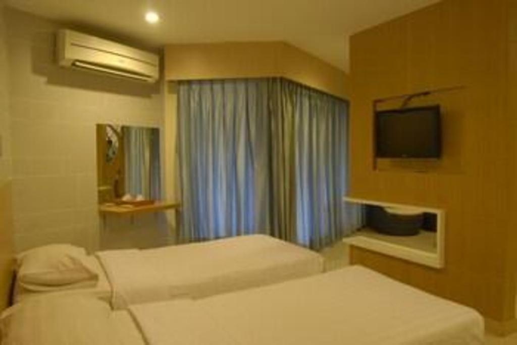 Hotel Putri Duyung Ancol Giacarta Esterno foto