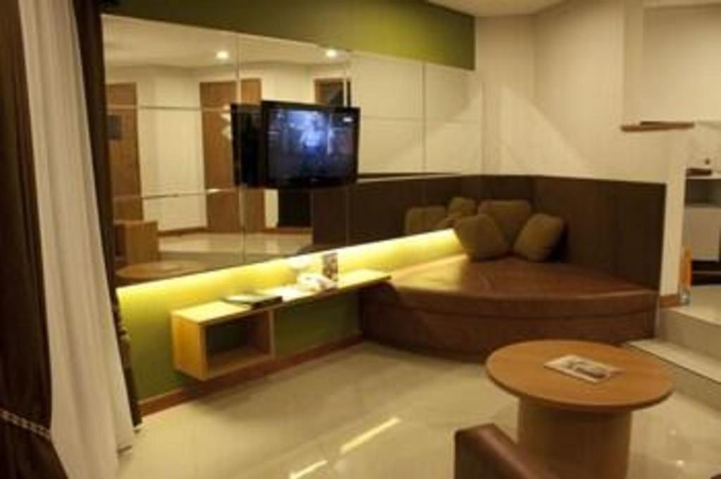 Hotel Putri Duyung Ancol Giacarta Esterno foto